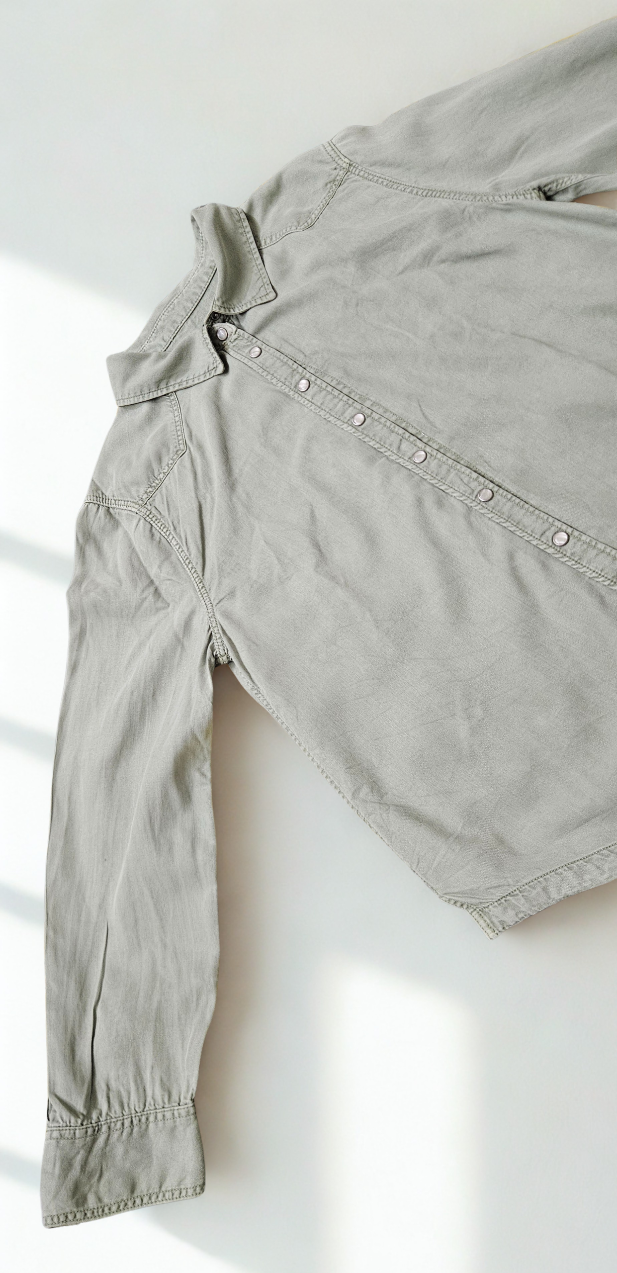 Mid-Wash Core Denim Shirt - Women
